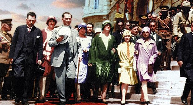 Büyük Taarruz’un Arka Planındaki Bilinmeyen Olay: Atatürk’ün Düzenlediği “Sahte” Çay Partisi