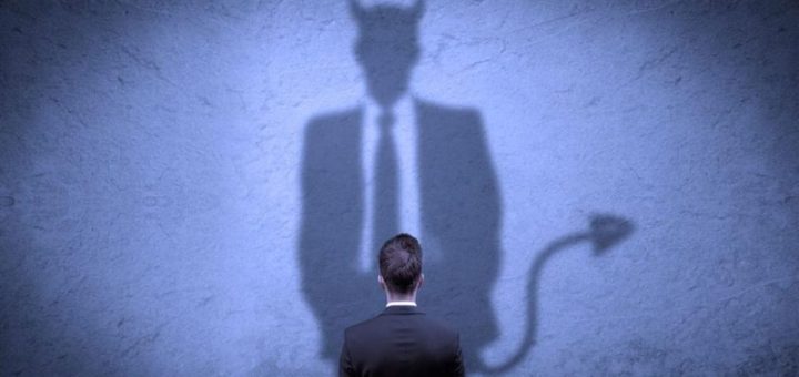 Makyavelist zeka teorisi sosyal beyin hipotezi olarak da bilinir.