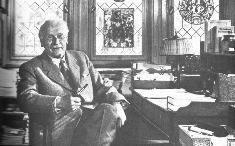 Carl Jung’a Göre İnsanı Mutlu Eden 5 Temel Etken