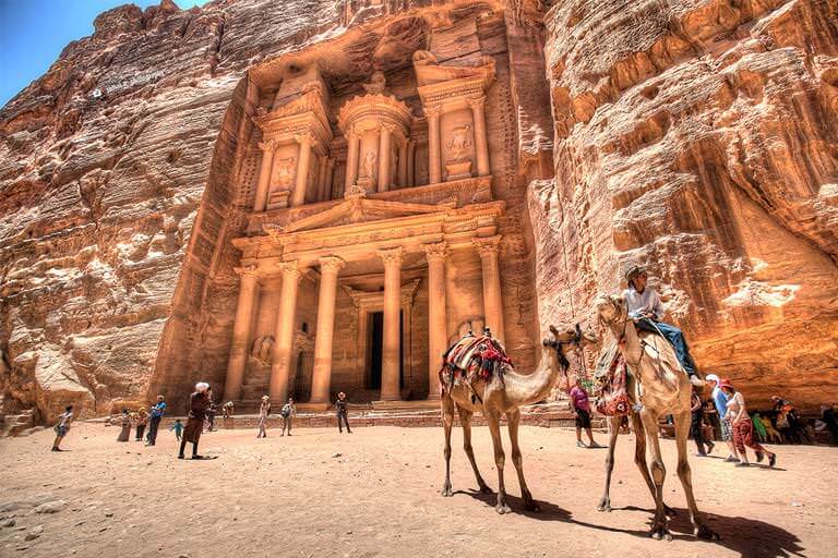 Gizemlerle Dolu Şehirler: Uzun Yıllar Sonra Gün Yüzüne Çıkarılan Kayıp Kentler Petra